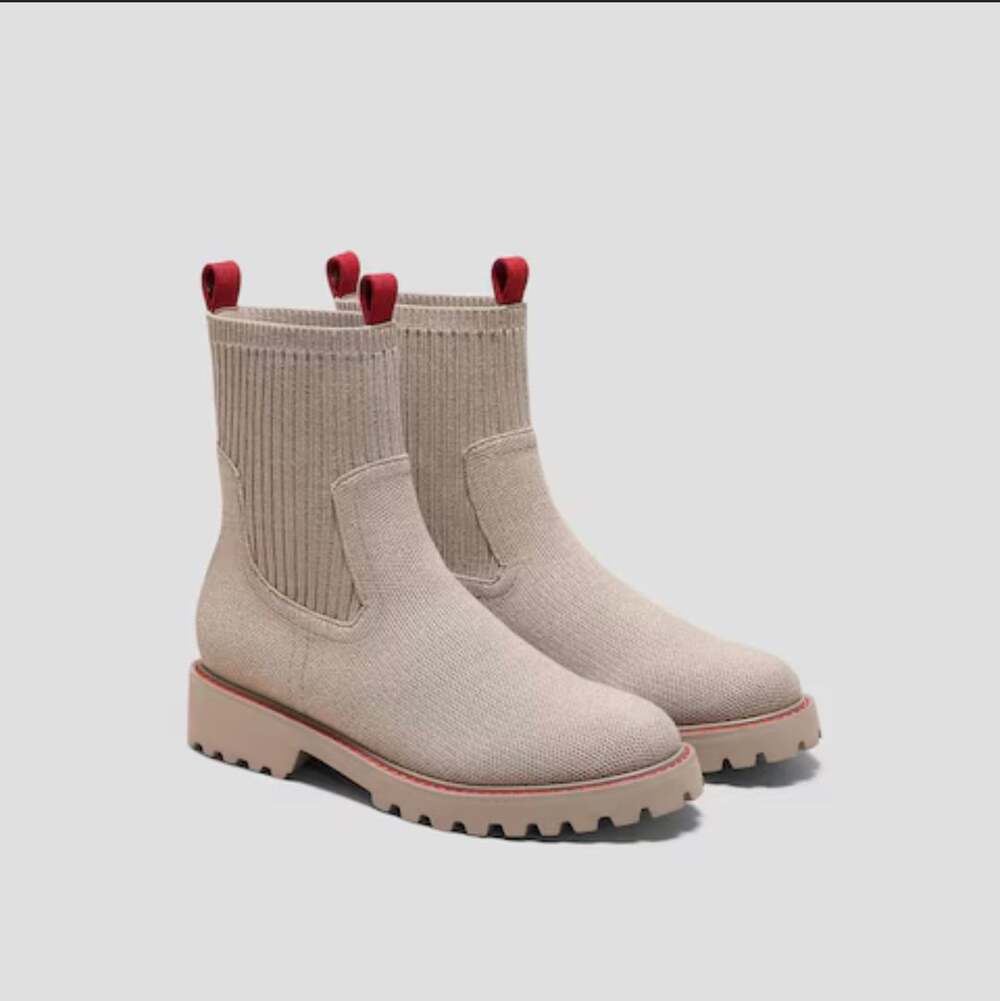 Vivaia Flora Lug Sole Ankle Boots Oatmilk EU 41.5